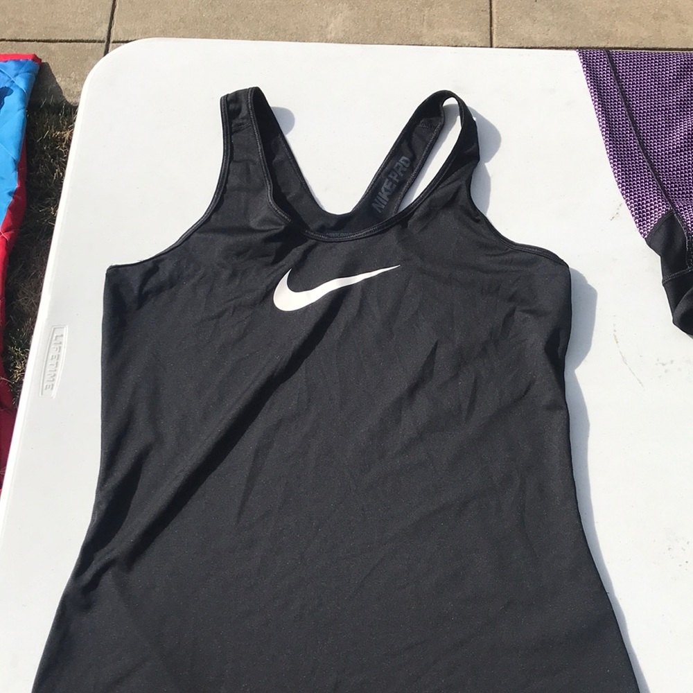 Women’s Nike Pro Dri Fit Racerback Tank Top L